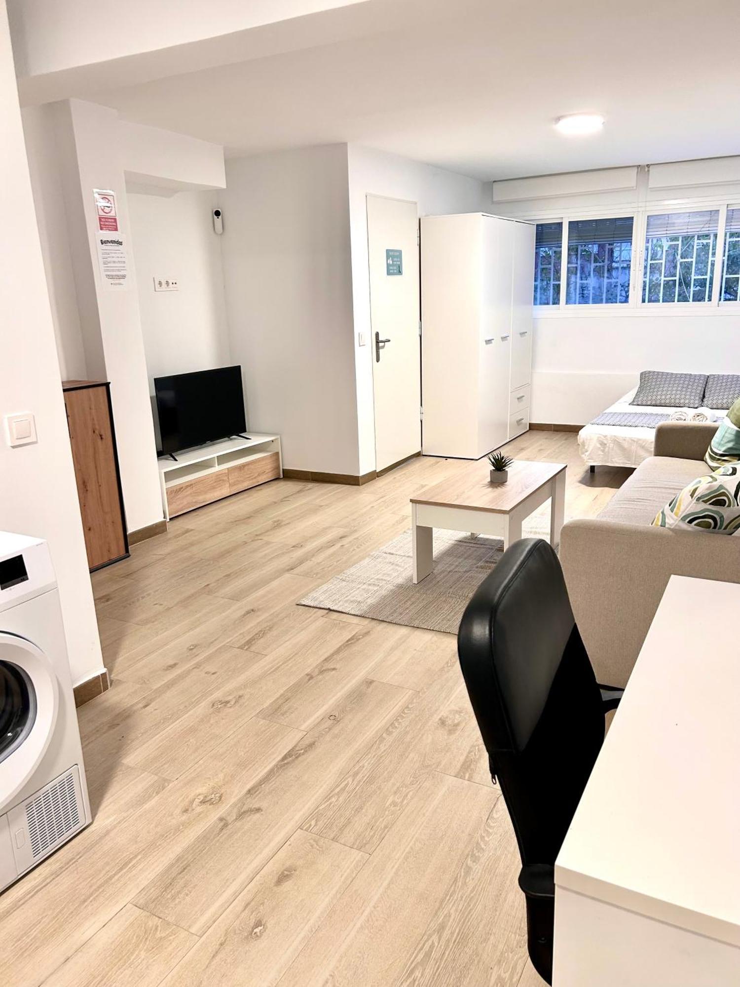 Apartamentos Ribadeo Madrid Exterior photo
