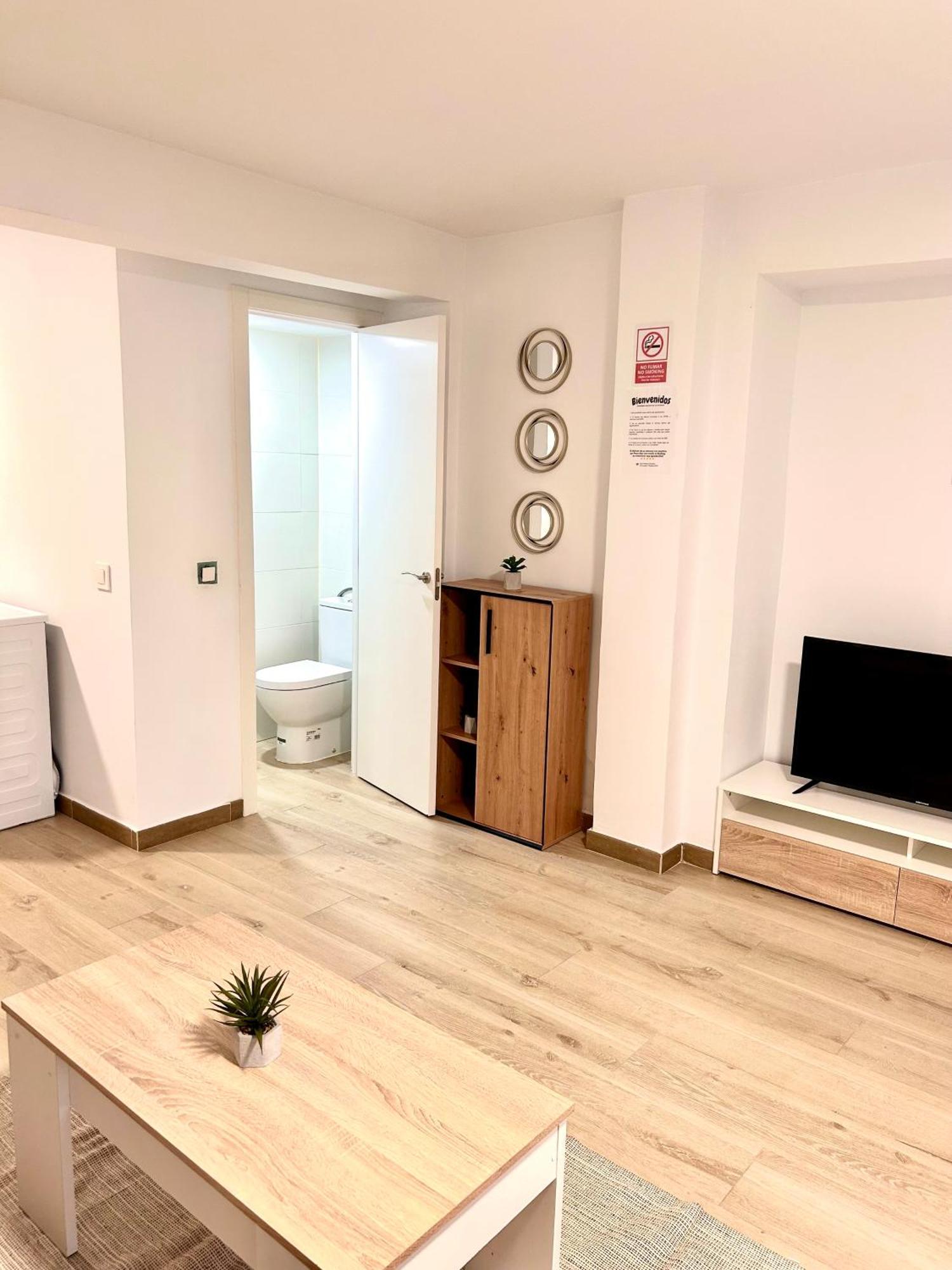 Apartamentos Ribadeo Madrid Exterior photo